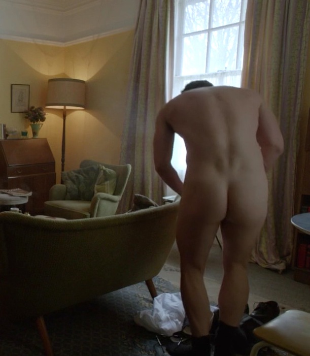 Luke-Evans-nude-and-showing-butt-in-The-Great-Train-Robbery-7.jpg