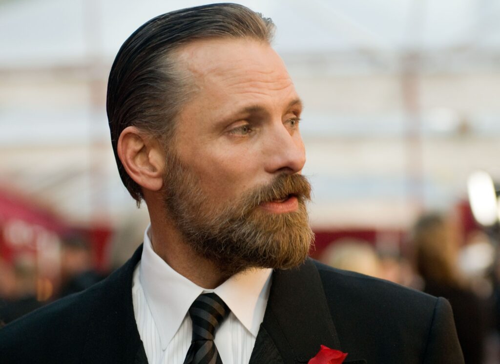 Lord Of The Rings Viggo Mortensen Defends Playing Gay Character In New Film Manhunt Daily 0469